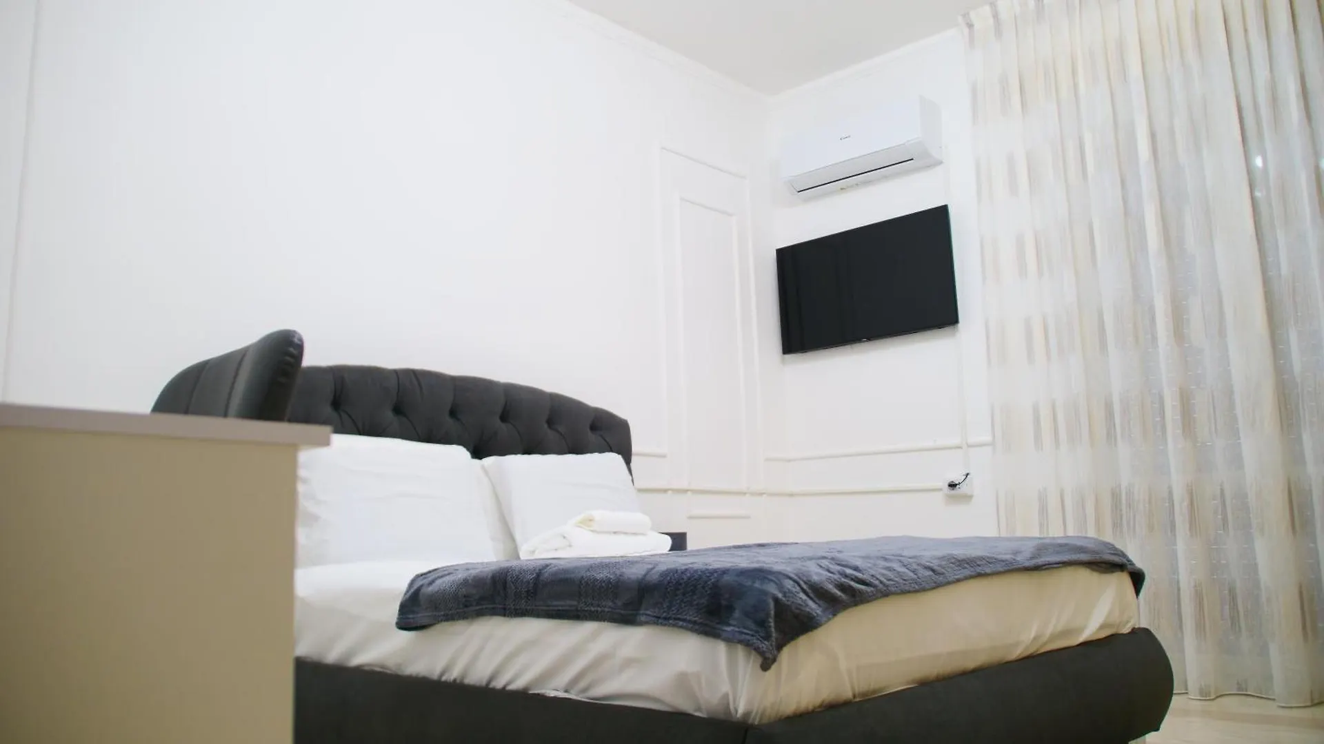 Cozy Heaven Lnn Apartment Piacenza Italy
